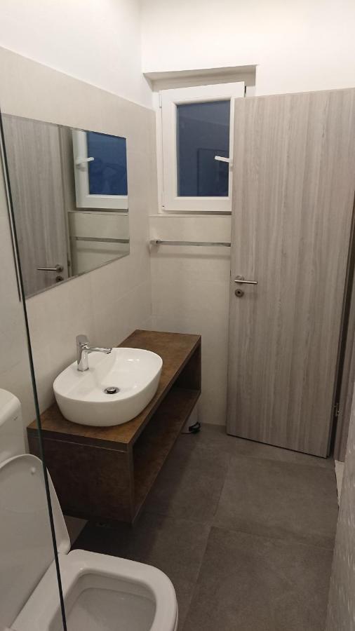 Dana Apartment